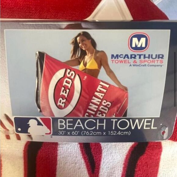 NEW Cincinnati Reds Beach Towel, 30” x 60” - Picture 2 of 6
